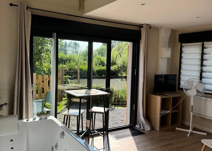 L'escapade Du Marais 3* Guînes